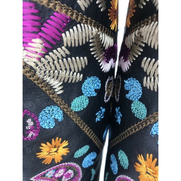 TWO LIPS Chessa Black Embroidered Western Style Leather Boots Sz 6.5 - Picture 3 of 7